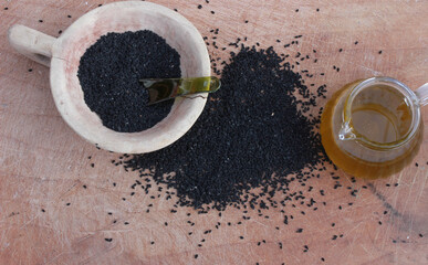 black seeds and black seed oil for healthy dieting 