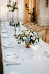 Banquet hall for weddings with decorative elements