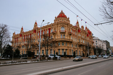 Fototapeta na wymiar Central district of Rostov-on-Don. Beautiful architecture of historical buildings