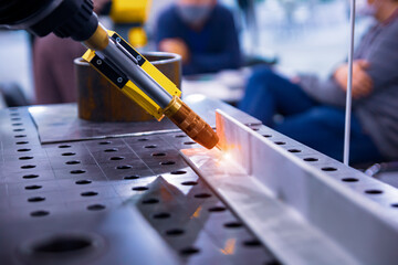 Arc welding robot. Example of working with a laser pointer