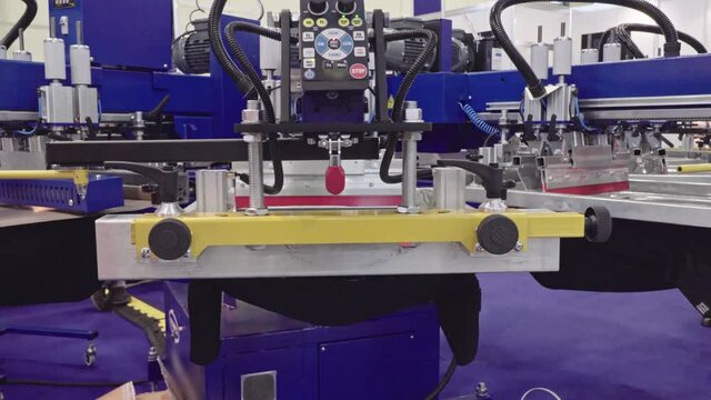 Equipment for the textile industry, Clothes Printing Machine.
