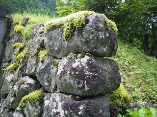 自然石　石積み