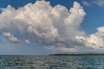 Fototapeta premium clouds over the sea