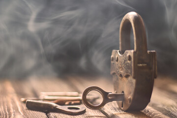 old key and lock