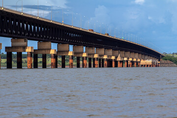 View of the Rollemberg-Vuolo railroad Bridge, is a mixed bridge that serves to cross Parana River	
