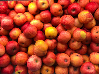 red apples in a market
