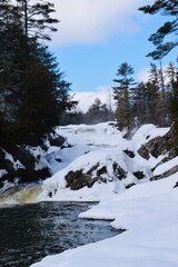 Fototapeta na wymiar The Plaisance waterfall in southern Quebec