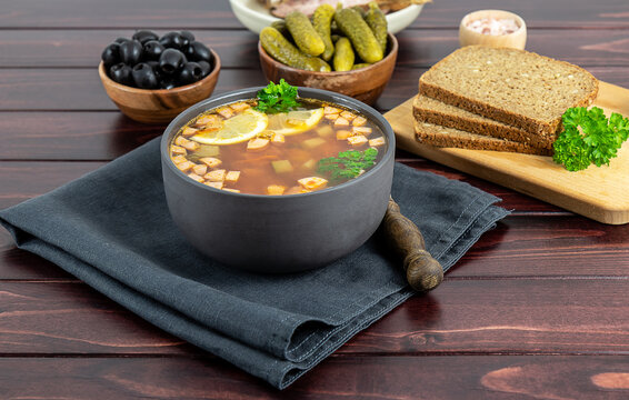 Sauerscharf-Suppe Bilder – Durchsuchen 2,619 Archivfotos ...