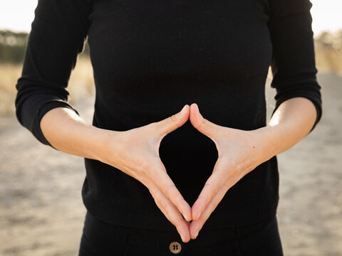 Hakini mudra f&uuml;r yoga und meditation praxis