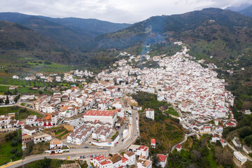 vista del municipio de Tolox en la comarca del parque nacional sierra de las Nieves, Andalucía	