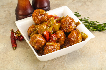 Meat ball in tomato sauce