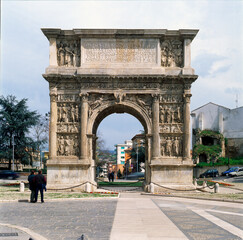 Benevento, Campania. Arco di Traiano, costruito tra il 114 e il 117 d.C. 