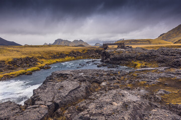 Obraz premium country south landscape with bridge