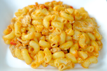 Macaroni is very good meal in holiday.