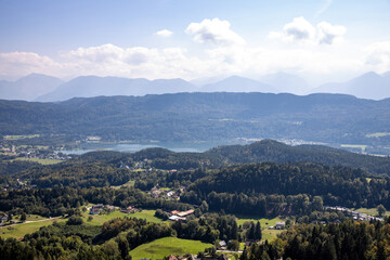 Fototapeta na wymiar View of the Alps and Lake Hafnersee