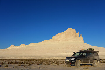Expedition on Boszhira tract, Western Kazakhstan © Tkachuk