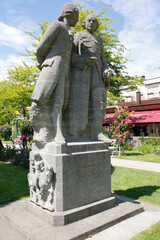 Boxberger und Neumann im Rosengarten in Bad Kissingen. Bayern, Deutschland, Europa 
Boxberger and Neumann in the rose garden in Bad Kissingen. Bavaria, Germany, Europe