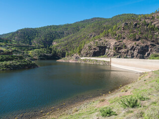 Fototapeta premium View of sweet water dam Presa de Los Perez lake in Tamadaba nature park. Gran Canaria, Canary Islands, Spain
