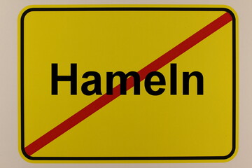Illustration eines Stadtausgangsschildes der Stadt Hameln