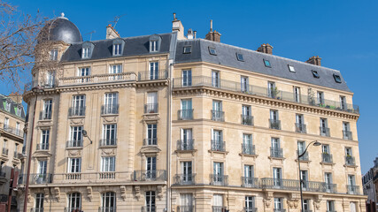 Fototapeta na wymiar Neuilly-sur-Seine, luxury buildings in the center 