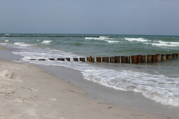 Wellenbrecher See Ostsee