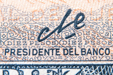 Che Guevara signature in old Cuban money