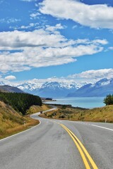 New Zealand, Peter's Lookout is a must stop place on the way to Aoraki/Mount Cook National Park. This scenic road offers one of the best road views in New Zealand.