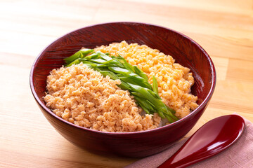 鮭の三色丼