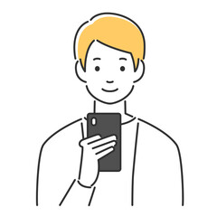 笑顔でスマホを見る若い男性