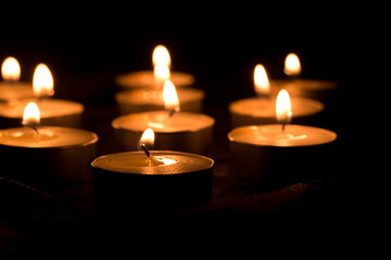 Candles that shine in the dark	