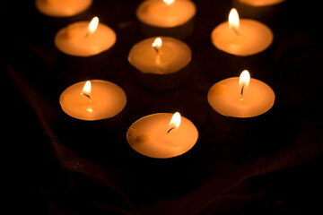 Candles that shine in the dark	