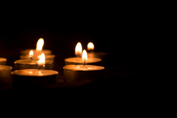 Candles that shine in the dark	