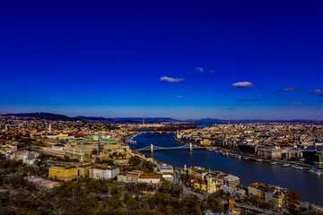 Budapest aus der Luft | Luftbilder von Ungarns Hauptstadt Budapest mit allen Sehenswürdigkeiten...