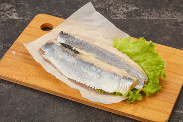 Herring fillet with salad leaves