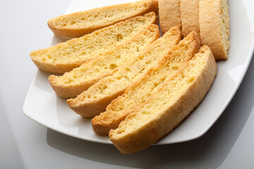 dolci artigianali al forno ripieni 