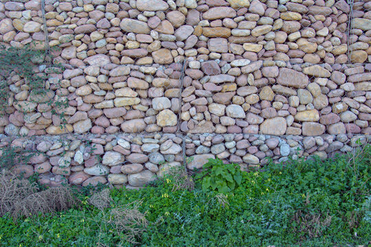 Detalle de un muro de gaviones