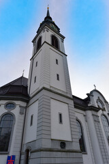 Fototapeta na wymiar Katholische Kirche St. Johannes der Täufer in Weinfelden im Kanton Thurgau - Schweiz 