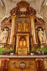 Fototapeta na wymiar Innenansicht Katholische Kirche St. Johannes der Täufer in Weinfelden im Kanton Thurgau - Schweiz