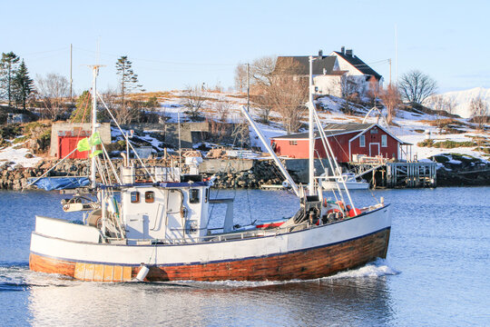 Fishing boats in the harbor in the coastal town,Br&oslash;nn&oslash;ysund,Helgeland,Nordland county,Norway,scandinavia,Europe