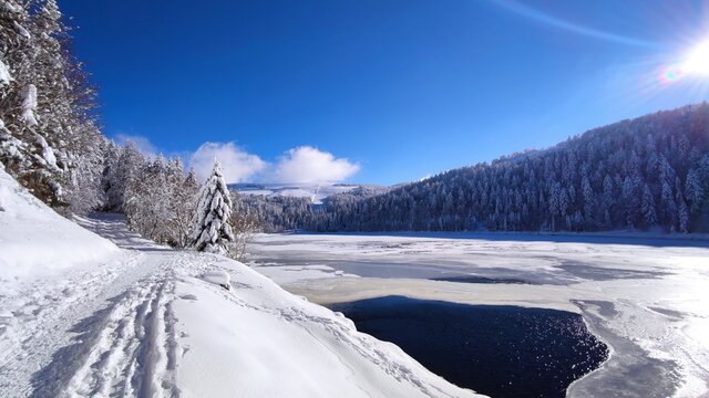 Lac de la Lande enneig&eacute;, vosges