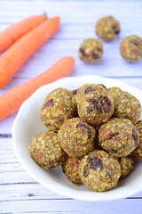 Carrot raisin oat breakfast energy balls