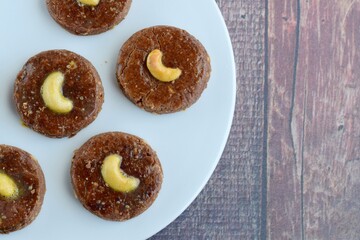 Homemade fresh bake cashew nuts chocolate cookies