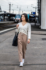 Obraz premium départ en vacances par le train