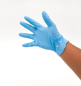 Mano de Hombre con Guantes