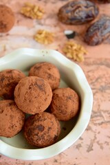 Walnut date chocolate energy balls