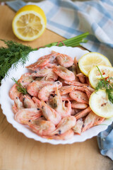 shrimps with lemon