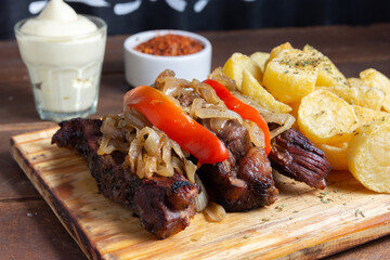 carne al horno con papas