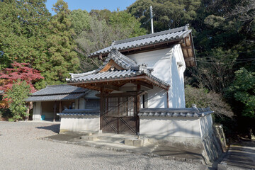 長弓寺　宝殿　奈良県生駒市