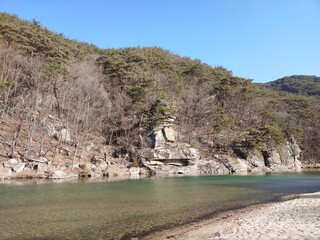 하늘과 산 그리고 강