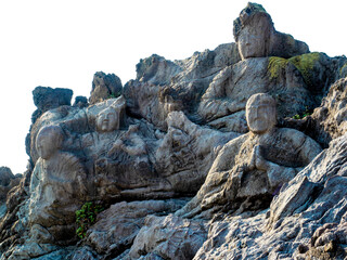 山形県の十六羅漢岩